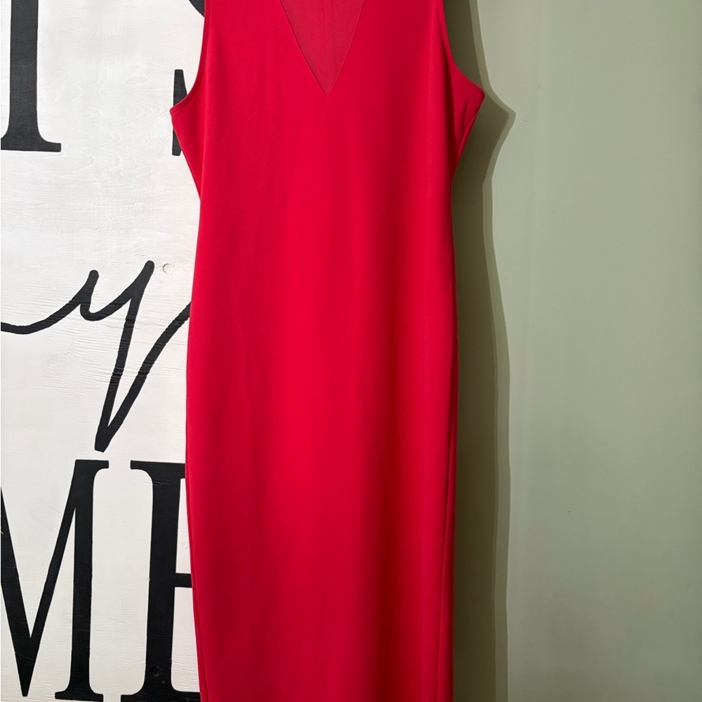 Sleek Deep Pink V-Neck Midi Dress
